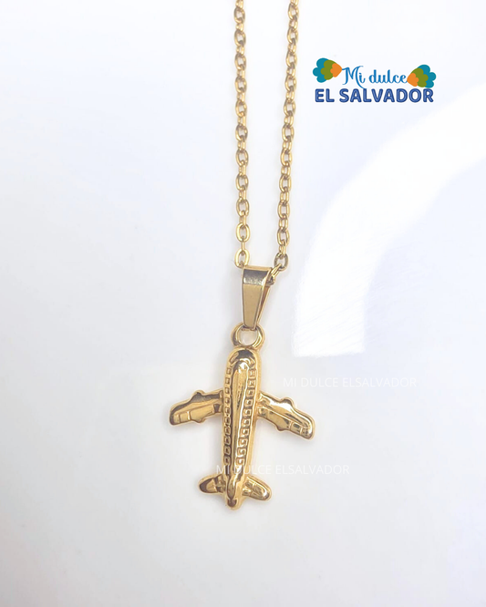 Cadena con dije avión
