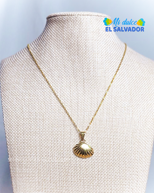 Cadena con dije concha