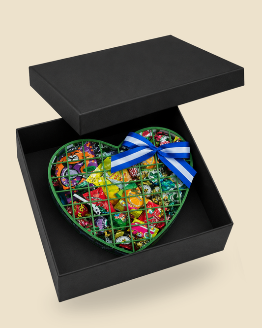 Gift box corazón dulces salvadoreños